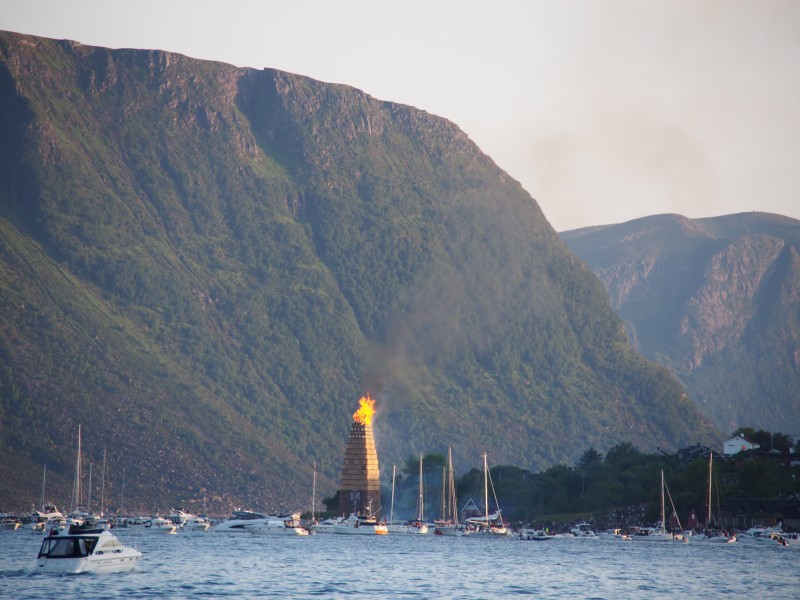 Alesund Bonfire late