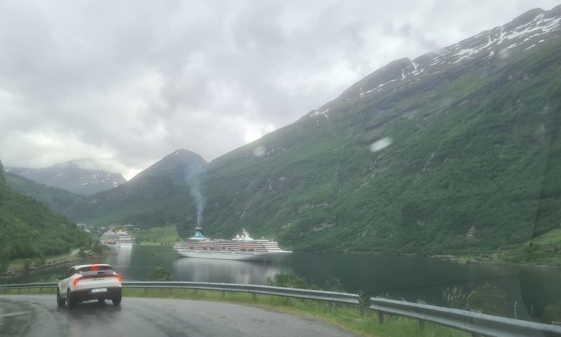 Geiranger Cruise Smoke