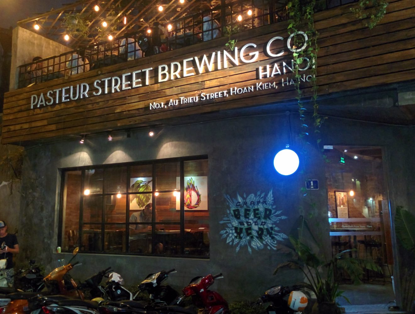 The Craft Beer SEAn James and Lou