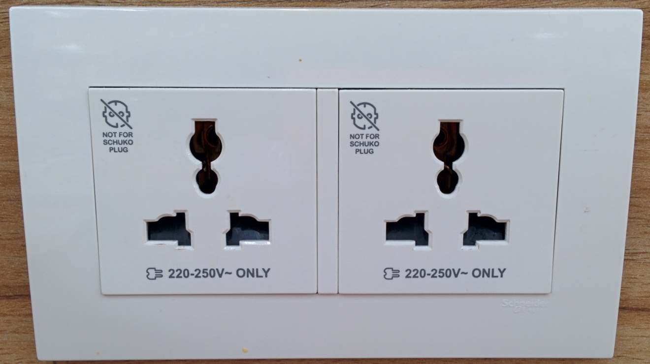 Universal Power Sockets